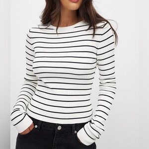 Na-kd Ribbed Knitted Round Neck Top